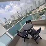 Apartamento Con Vista Al Mar Caribe Piso 19 - Espectacular