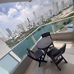APT CON HERMOSA VISTA AL MAR EN EL LAGUITO Piso 19