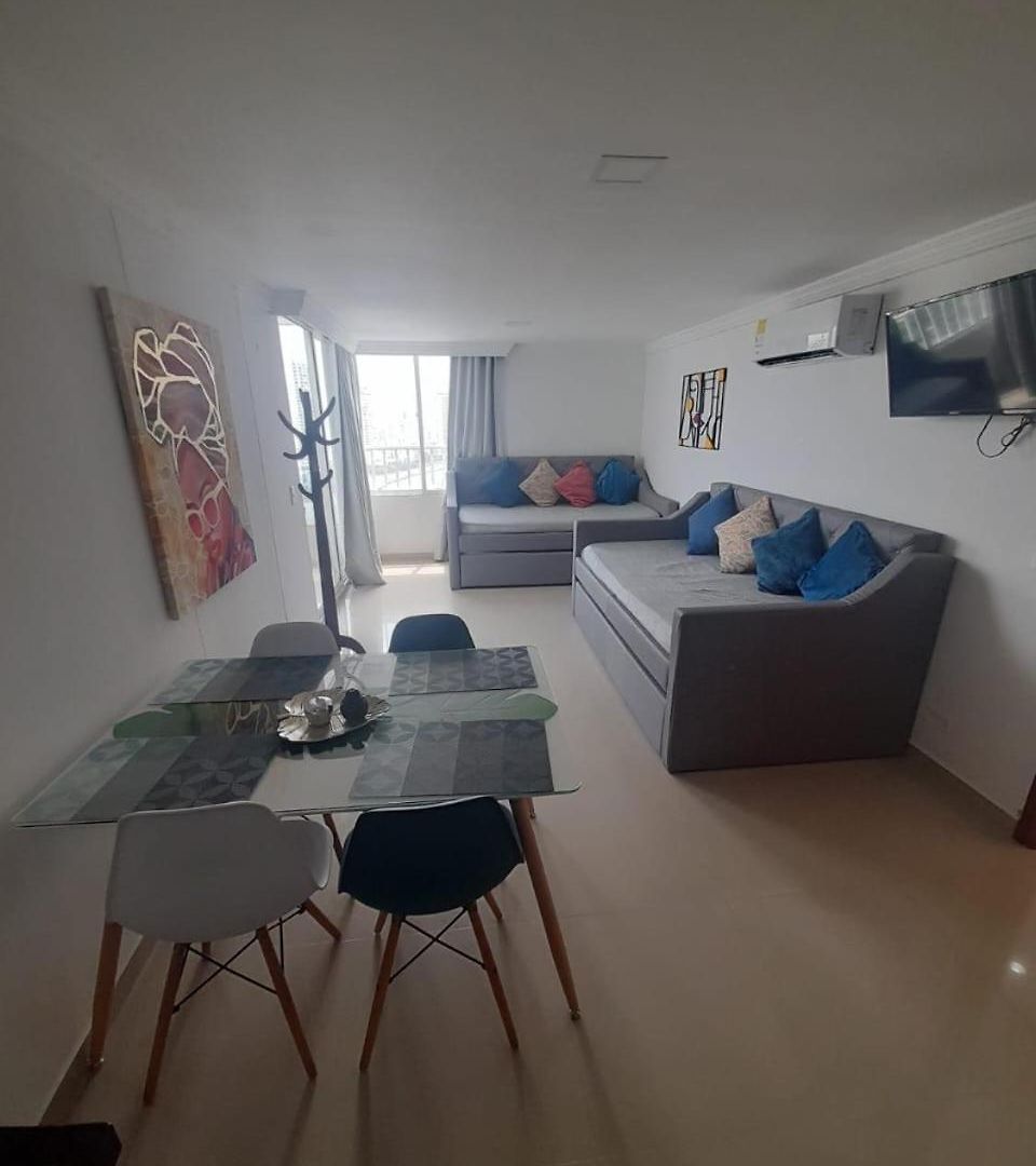 Apartamento Con Hermosa Vista Al Mar En El Laguito Piso 19