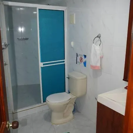 Apartamento Con Hermosa Vista Al Mar En El Laguito Piso 19