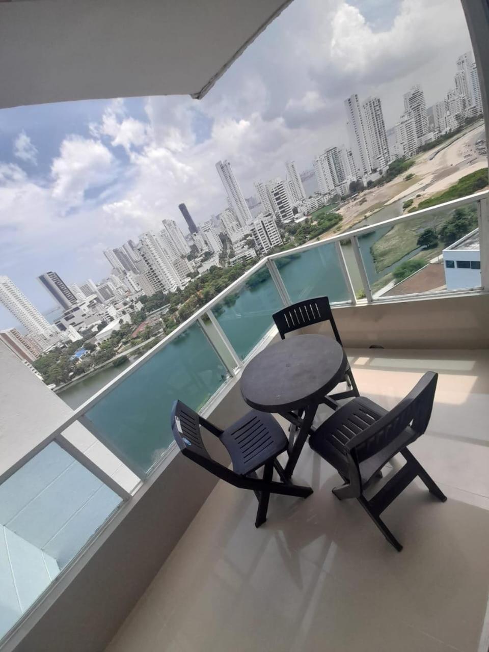 Con Hermosa Vista Al Mar En El Laguito Piso 19 Cartagena