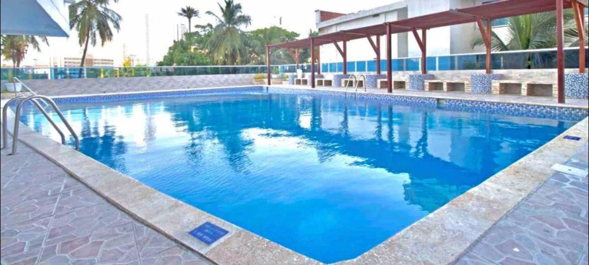 Con Hermosa Vista Al Mar En El Laguito Piso 19